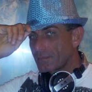 DJ Fauxtric 的头像