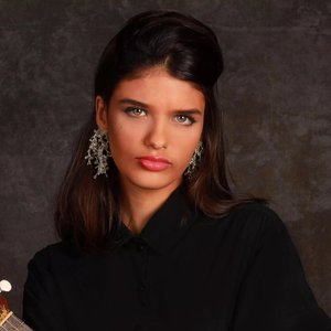Avatar for Bia Dourado