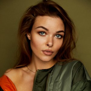 Katie Keller 的头像