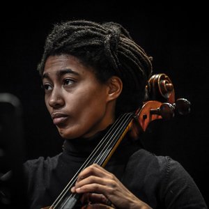 Tomeka Reid için avatar