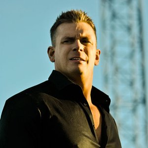 Alex Riley 的头像