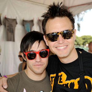 “Mark Hoppus & Pete Wentz”的封面