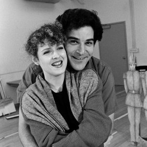 Bernadette Peters & Mandy Patinkin 的头像
