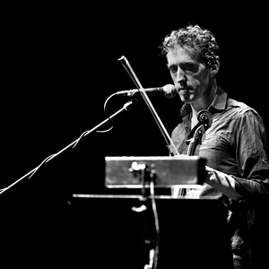 Colm Mac Con Iomaire photo provided by Last.fm