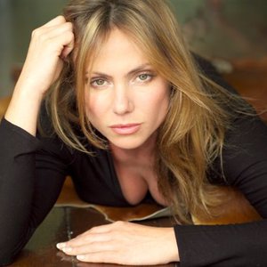Tina Cousins 的头像