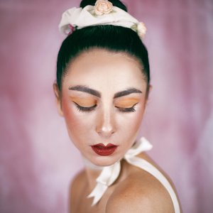 Bunny Lowe 的头像