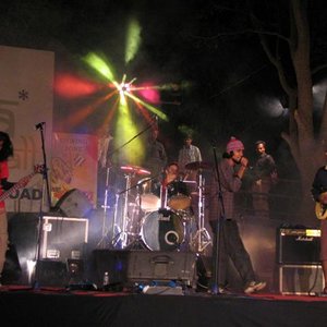 'Old Jungle Saying' için resim