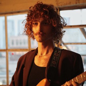 Charlie Bloom 的头像