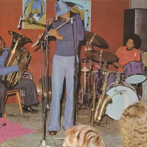 The Tuba Trio 的头像