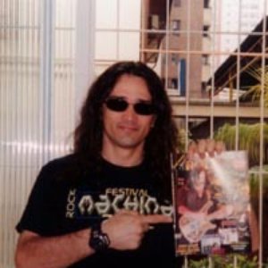 Aquiles Priester için avatar