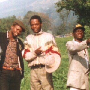 “John Chibadura & Tembo Brothers”的封面