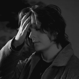 Lewis Capaldi のアバター