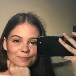 Kate Corbett 的头像