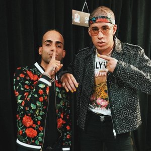 Arcángel & Bad Bunny 的头像