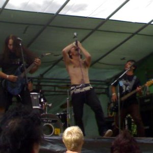 Aivottomat 的头像