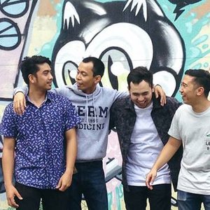 Rob & the Hitmen 的头像