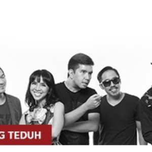 Image for 'Mocca X Payung Teduh'