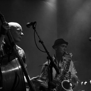 “Tinez Roots Club”的封面