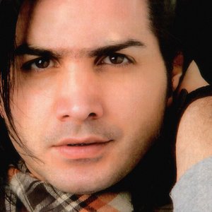 Avatar for محسن یگانه