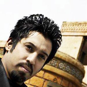 Roozbeh 的头像