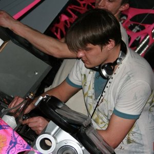 DJ Whot 的头像