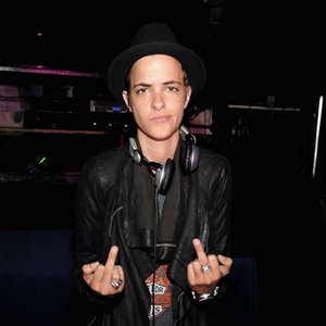 Jay Z ft. Samantha Ronson 的头像