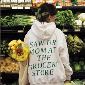 Saw Ur Mom At the Grocery Store - Single