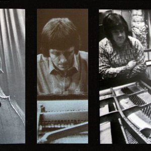 Howard Riley Trio 的头像