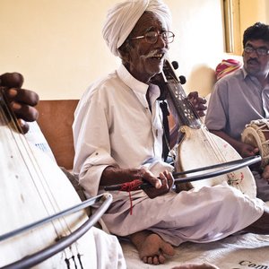 Sakar Khan 的头像