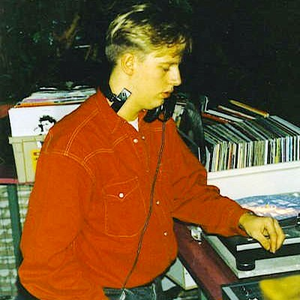 Set Up System photo provided by Last.fm