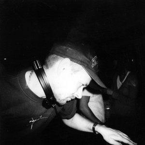 DJ Glow photo provided by Last.fm