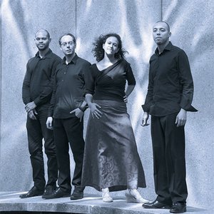 Leila Olivesi Quartet feat. David Binney 的头像