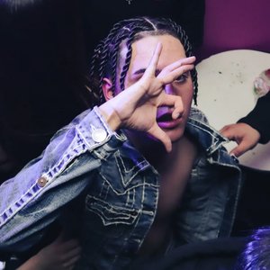 young lunv のアバター