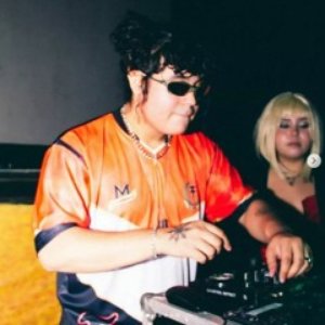 dj drade 的头像