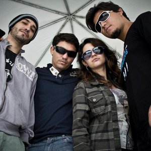 A Dama e os Vagabundos için avatar