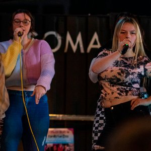 Cara & Sophie 的头像