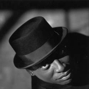 Arnold McCuller photo provided by Last.fm