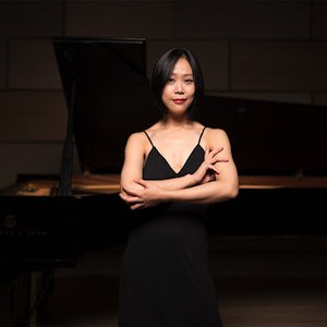 Yeol-Eum Son 的头像