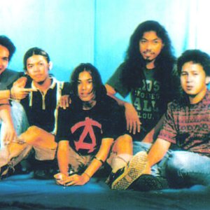 Pria band kasih jangan pergi