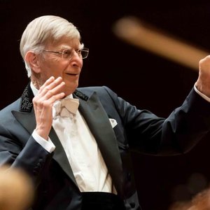 Avatar for Bavarian Radio Symphony Orchestra & Herbert Blomstedt