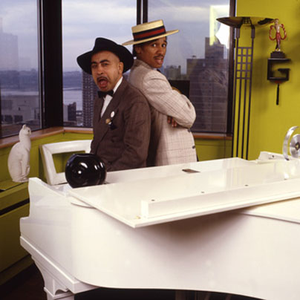 Coati Mundi photo provided by Last.fm