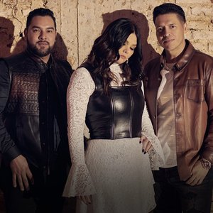 Avatar for Yuridia & Banda MS de Sergio Lizárraga