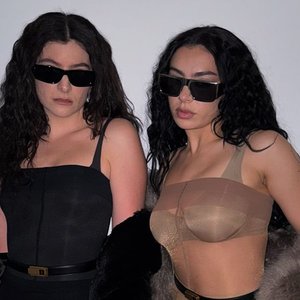 Charli xcx y Lorde のアバター
