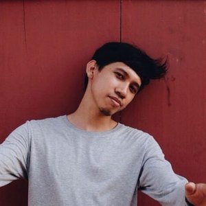 Ananda Badudu 的头像
