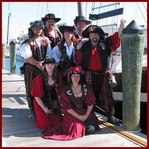 The Crimson Pirates için avatar