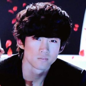 Ok TaecYeon 的头像