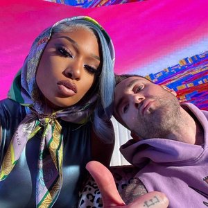 Maroon 5 & Megan Thee Stallion 的头像