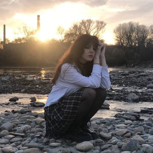 Поночка 的头像