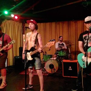 The Hypnic Jerks 的头像