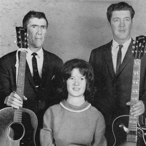 The Looper Trio 的头像